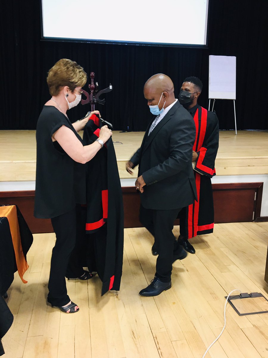 GamagaraLocal's tweet photo. Gamagara Inaugural Council 2021 @ksemamai 
Cllr. Edwin Hantise reelected the Mayor of GLM and Cllr. Boitumelo Lekgadi elected the mew Speaker of Council @dirax_g , @Refilweapools, @_Keobakile @mothibithabo ,@lesegopule717 and @Protea37417233 https://t.co/I60HtuHbwo