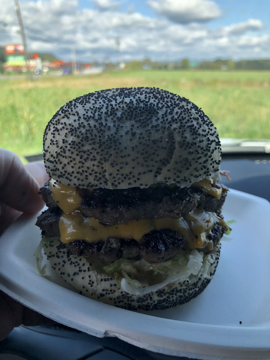 bka2623's tweet photo. @PrestonSteve933 Bunny Burger (not made from bunnies)
Red Rabbit Drive In
Duncannon, PA.
The absolute best! https://t.co/xUcxeueuIm