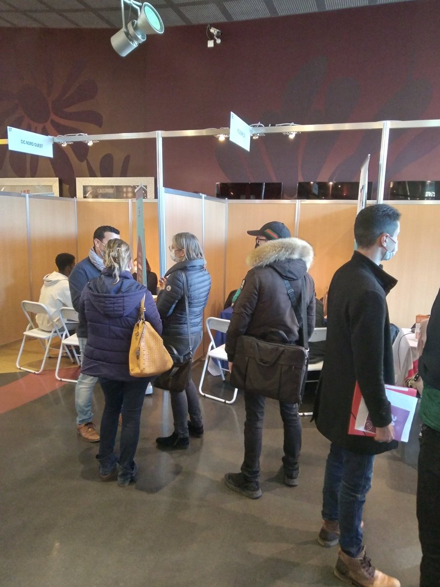 AdillRs's tweet photo. #AvecPoleEmploi, #AmiensDury, ce jour au Salon 24h de l'emploi au Cinéma Gaumont, entreprises et organismes de formation etaient présents pour rencontrer les candidats...@BoucauxLaurent,@LEBEAUAmlie1,@benoitpetit29,@FredericDanel. https://t.co/6orUdVzisi