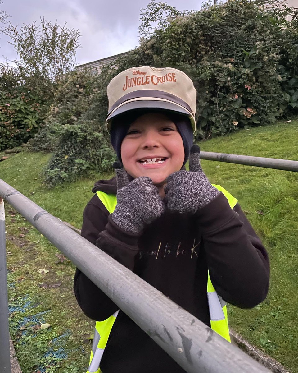 katie2810's tweet photo. Day 9 - more energy tonight so back to school tomorrow 😂😂! Remember this is all to put a smile on childrens faces - just like this cheesy one! 
Go on click on the link
https://t.co/fQmINM17Lg
#GoJackGo #runningfortony #smilesforeveryone @paula_hudgell @TonyHudgell_fdn https://t.co/wO9PY64onU