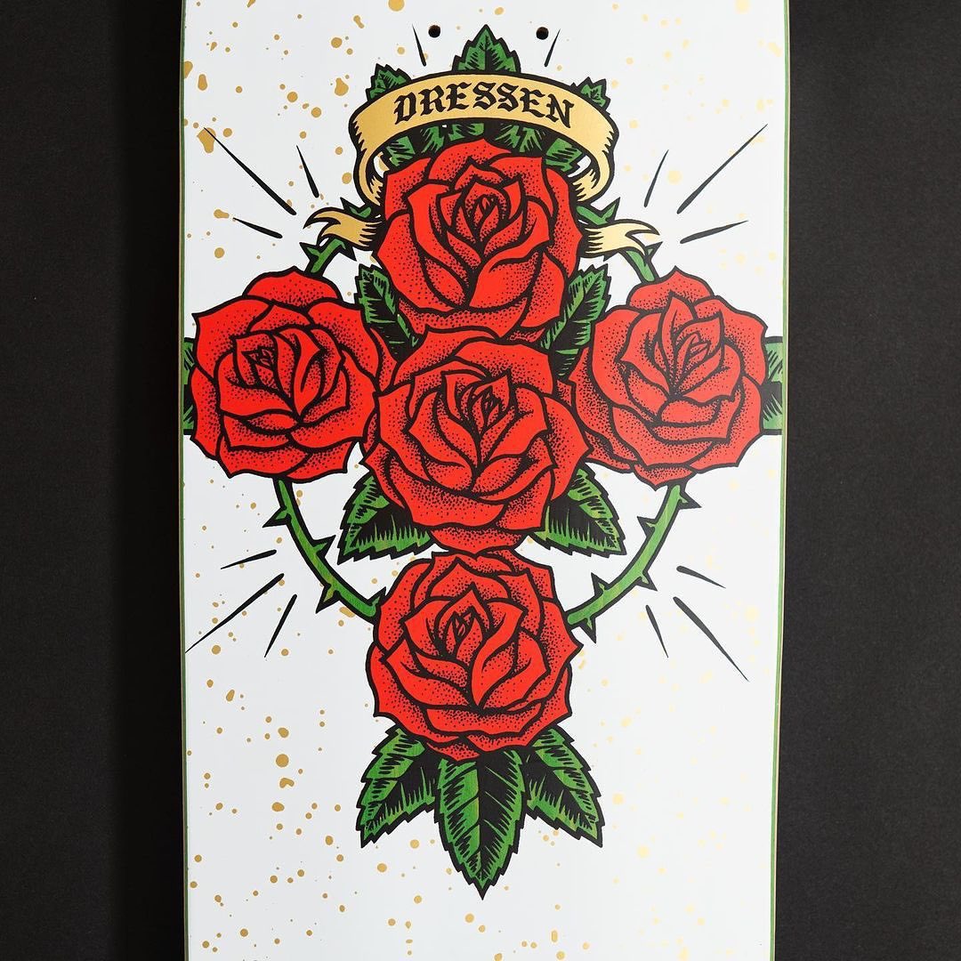 nhsskatedirect's tweet photo. 🌹 @ericdressen 🌹
👉 Dressen’s 9.31 x 31.94 ‘Rose Cross’ Pro Model @santacruzskateboards features spot matte print &amp; green and red veneers with Artwork by our friend @yaiagift 🤝 Tap image for more info!
#SantaCruzSkateboards https://t.co/3OSxVXck28 https://t.co/jXdhqEGnah
