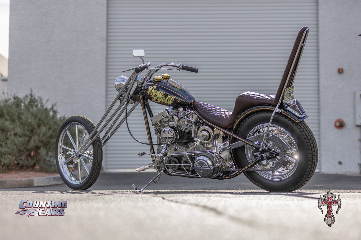 CountsKustoms's tweet photo. Kona Gold turned out incredible! What an amazing moment it was to see Jimmy's chopper ridden out by his son, Shannon! Did you catch Wednesdays episode? Tell us below! #countkustoms #countingcars #lasvegas #history https://t.co/S6CmtovyIf
