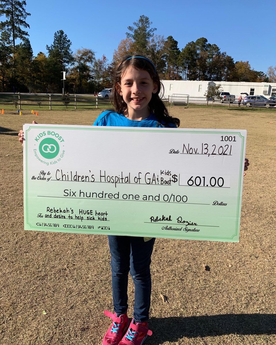 Kids_Boost's tweet photo. Rebekah had a wonderful time visiting Children's Hospital of GA and presenting the funds she raised from her painting party. She even delivered hand-drawn cards that kids made at her event! #kidsboost https://t.co/gcDjqYDHq4