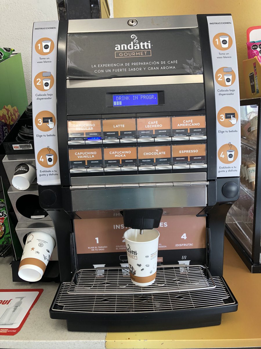 ecastrodiaz's tweet photo. @Tiendas_OXXO @andatti Por favor pongan estos despachadores en todas las tiendas, excelente café pero sólo lo he encontrado en un Oxxo. Muy rico el capuchino. https://t.co/4hY82ErhJQ