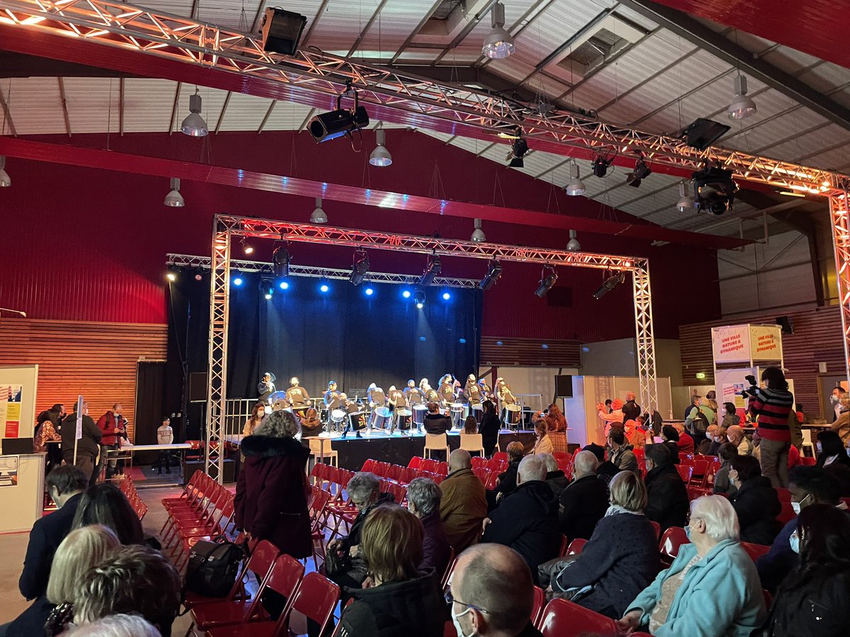 C’est parti pour les assises citoyennes à <a href="/Echirolles38/">Ville d'Echirolles</a> ! Ce soir, collectivement, après des mois de crise sanitaire, on rebooste la démocratie locale et la participation citoyenne. #Echirolles