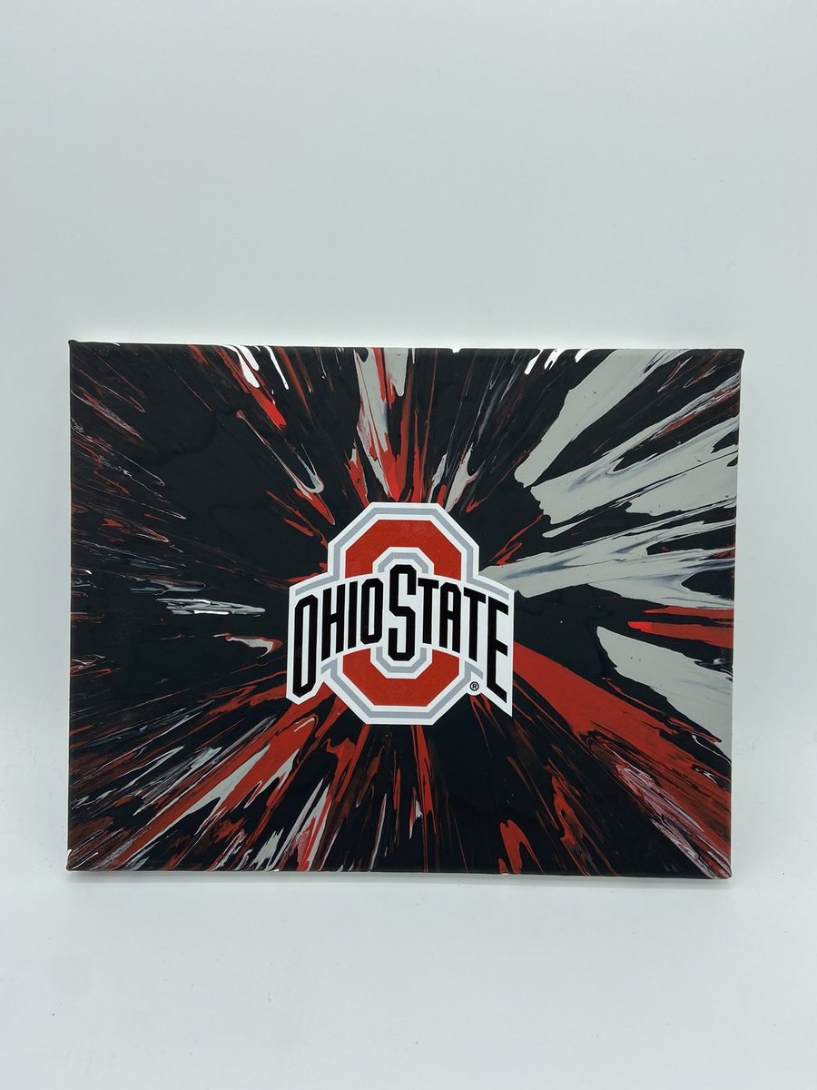 KyleMudger's tweet photo. Hello everyone, I have recently started making spin art for sports teams &amp; colleges! These canvases are 8x10, I am selling them for $30 CASH ONLY. I am taking requests for teams and canvas size, message me for more details! https://t.co/dfsslpdCLG