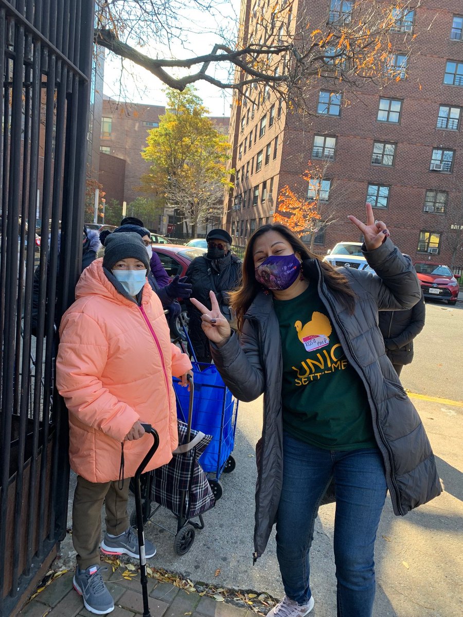 An amazing day here at <a href="/UnionSettlement/">Union Settlement</a>, as we give away 500 turkeys and sides to our #EastHarlem neighbors in need.  Special thanks to our donors and volunteers, including <a href="/PonceBank/">Ponce Bank</a>, <a href="/CocaCola/">Coca-Cola</a>, <a href="/ChapinSchoolNYC/">The Chapin School</a> and Innovation Charter High School.  Happy Thanksgiving everyone!!