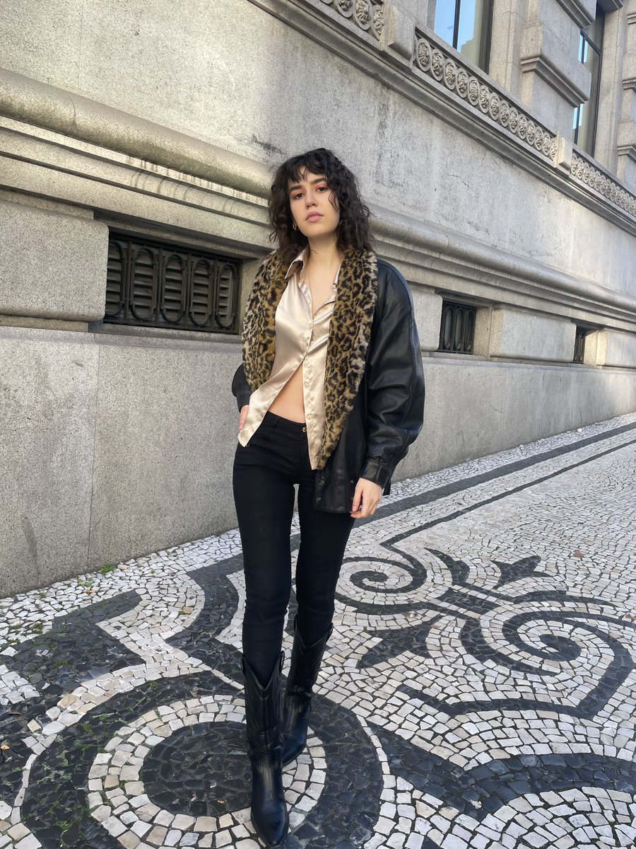 styleandthought's tweet photo. heyyy i’m back https://t.co/gqcRQTbUW5