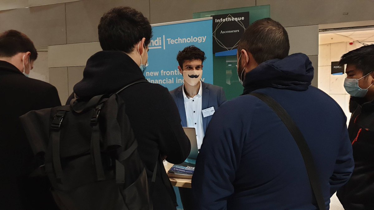 poledevinci's tweet photo. L'alumni fair, c'est maintenant 👏
Les étudiants des trois écoles du Pôle Léonard de Vinci viennent networker avec les alumni 😎
#iim #esilv #emlv #grandesecoles #alumnifair #alumni #networking #parcoursup https://t.co/6ANP0ZvrpV