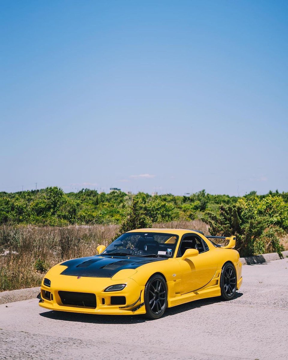 DNA_Motoring's tweet photo. 🔥 Wow! 🔥
#mazda #rx7 #fd #rx7fd #rotary #mazdarx7 
https://t.co/i5TKeGBCZ9 https://t.co/IOp2XrpdWX