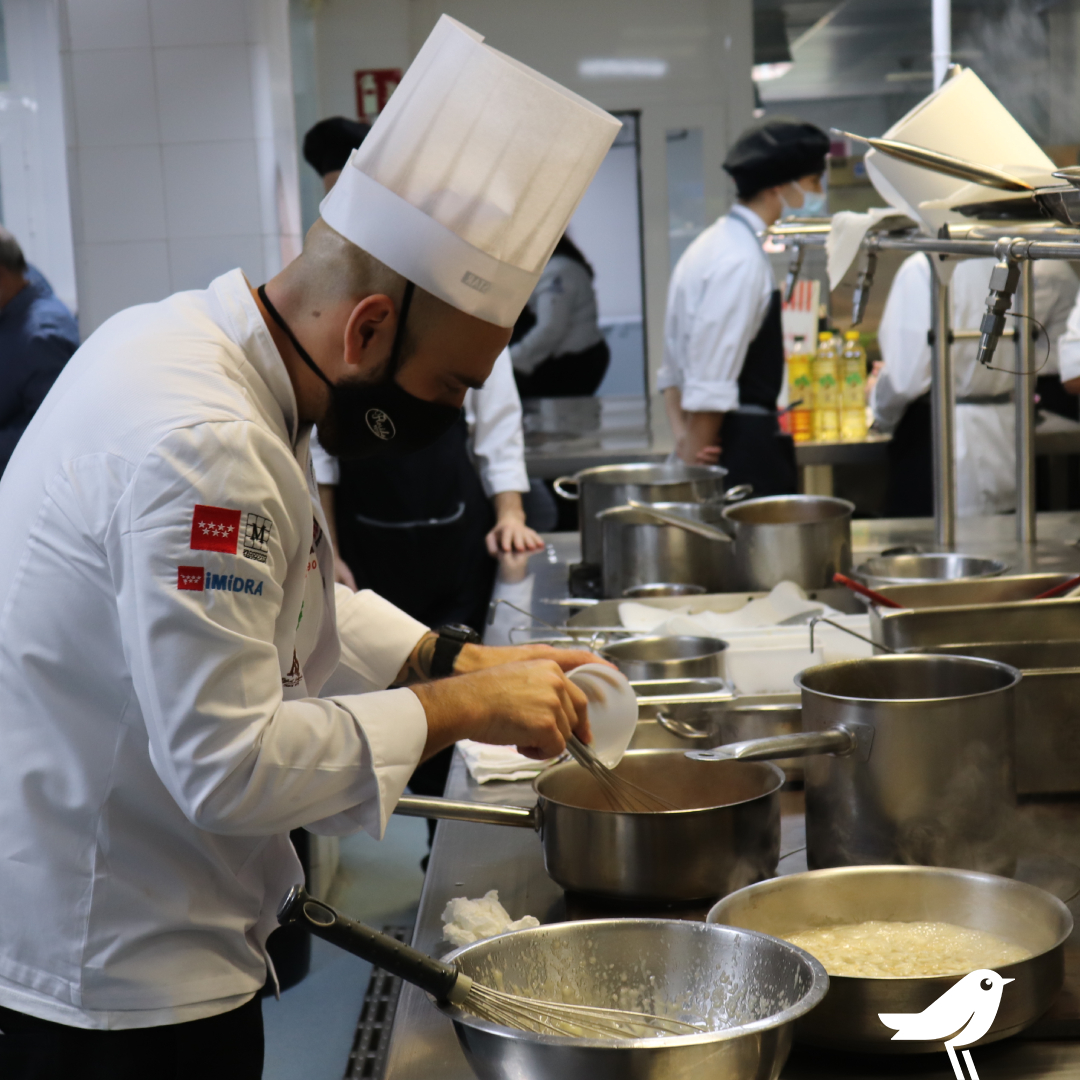 Un año más, hemos tenido el placer de apoyar el certamen gastronómico de la Comunidad de Madrid organizado por <a href="/ACYRE_/">ACYRE MADRID</a>  🙌
Ayer se celebró la final 🤩
¡Enhorabuena a los ganadores y a todos los participantes!
👉 #LaDespensaDeAlcampo ha formado parte de este evento tan especial