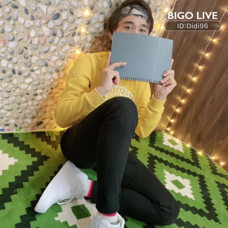 RiyandaStylist's tweet photo. Come to chat in ꪶᧁ 𝘿𝙞𝙙𝙞🍀's LIVE room and earn bonus! New users fill in my invitation code 127027314 and find more surprises!
https://t.co/HpD2lK9QZP https://t.co/tUuHy10MK6