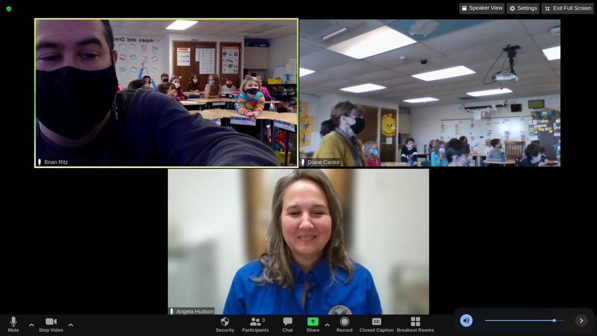 RitzClassroom's tweet photo. Thank you so much Lt. Hudson for zooming with us today and telling us how you showed courage while you were in the Air Force!  Thank you for your service! 🇺🇸 #cfchoosecourage @MichelleRiccel1 https://t.co/y7tEbjq32w