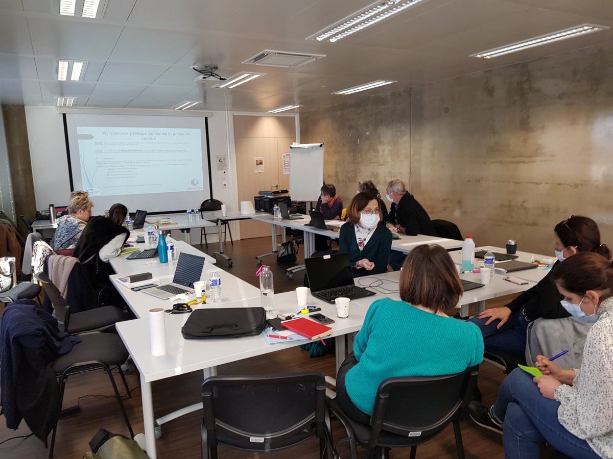 BarousseDamien's tweet photo. #PerformanceParLaConfiance 2nde rencontre ce jour pour la #TEAMENT1 @poleemploi_PDL 53/72🙂#TousMobilisés pour faire évoluer nos pratiques visant à satisfaire encore➕les besoins des recruteurs😉Une Team mobilisée et déjà des bonnes pratiques dupliquées au sein des agences👍 https://t.co/1kdQvfVSG3