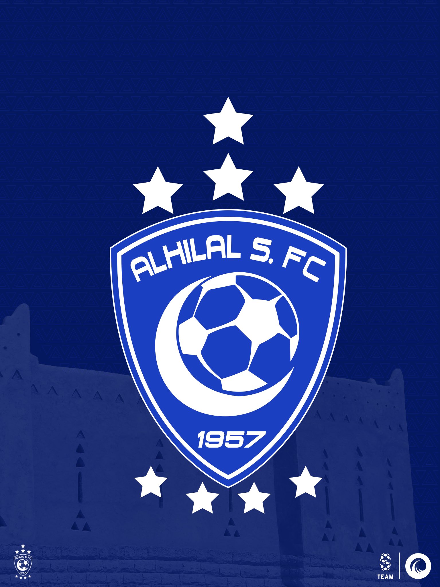 الهلال الجديد شعار كاميرني يرتدي