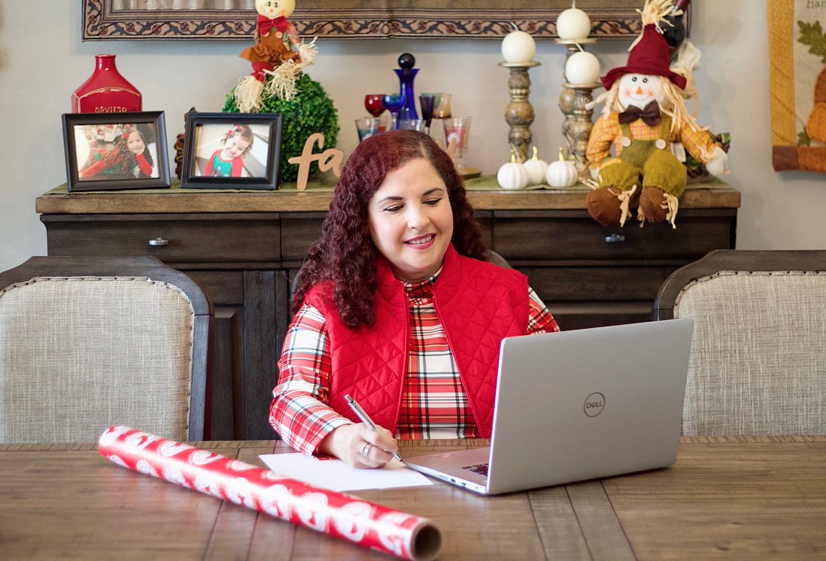 (Ad) <a href="/PurchasingPower/">Purchasing Power</a> allows Fed Gov. employees/retirees (like my mom) &amp; military retirees to purchase holiday gifts now and pay later w/o credit checks or hidden fees! Learn more about how you can #ShopPurchasingPower w/ #PurchasingPowerHoliday here: bit.ly/3CMCgWk #IC