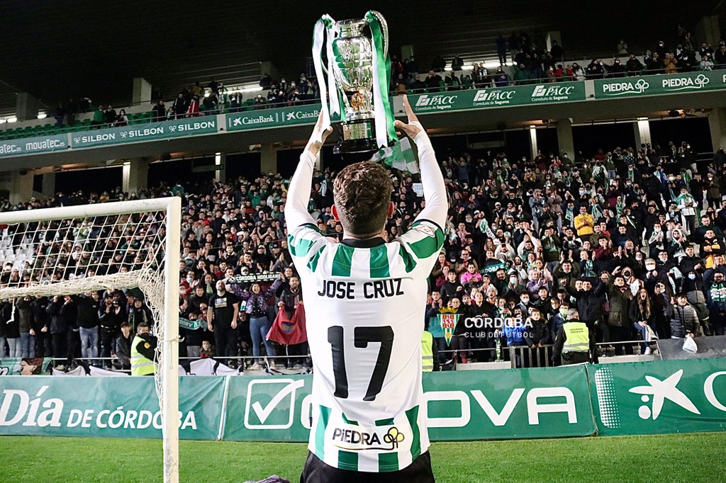 CordobaCF_ofi's tweet photo. 📢Cordobesistas, ya tenemos #AlgoParaBrindar 🏆💚
𝘾𝘼𝙈𝙋𝙀𝙊𝙉𝙀𝙎 𝘾𝙊𝙋𝘼 𝙍𝙁𝙀𝙁 ❕❕❕❕
#CórdobaCF https://t.co/pNOot1IcKI