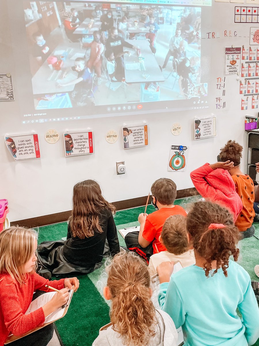 We had a great time today playing the mystery number place value game with @MrsSaluan and her 4th graders! #mathisfun <a href="/LongfellowElem3/">Longfellow Elementary School</a> <a href="/RoadrunnerROCKS/">Royalview Elementary</a> <a href="/WESchools/">Willoughby-Eastlake City Schools</a>