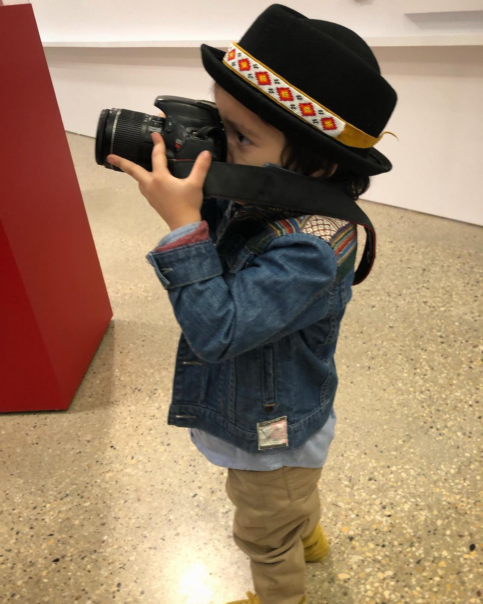 Doolz04's tweet photo. Just the cutest little Nish baby photographer #anishinaabe #anishininew Deccie https://t.co/iuVanGjkQ3
