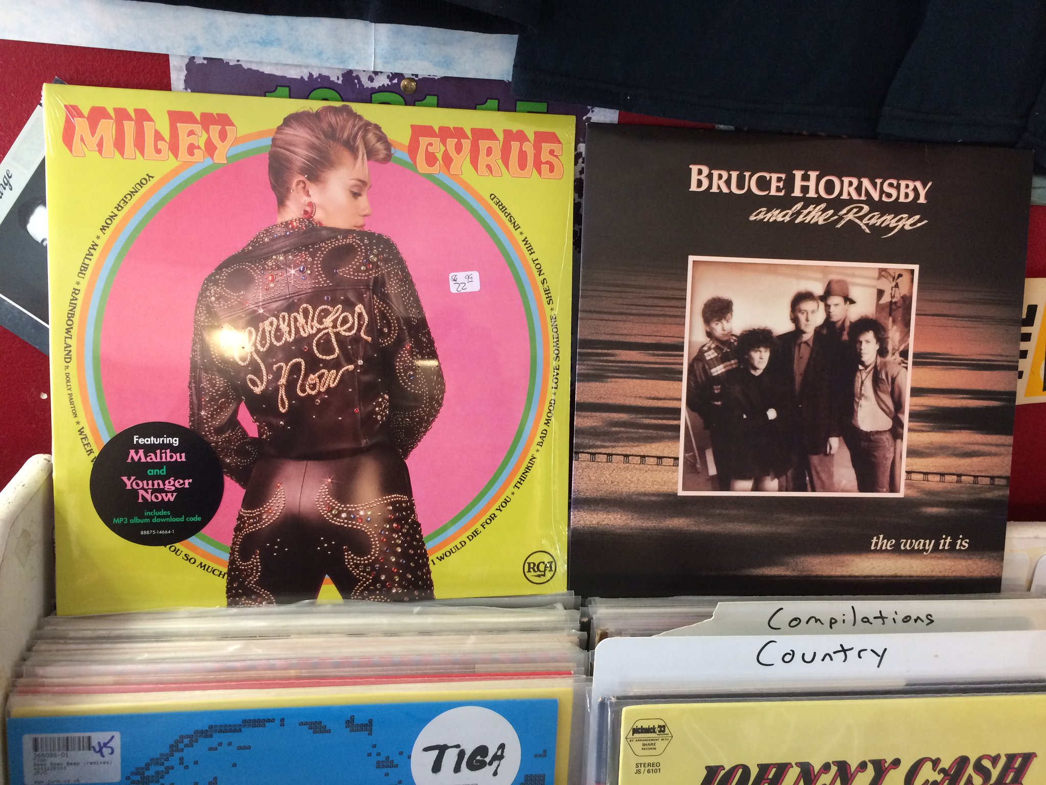 Happy Birthday to Miley Cyrus & Bruce Hornsby 