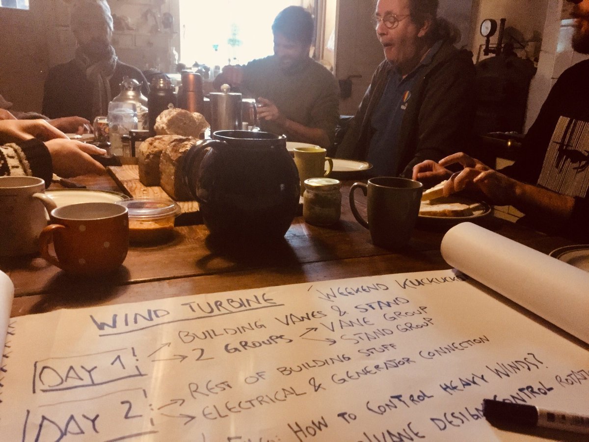 solarpunks_bln's tweet photo. windturbine (~80-90% recycled) building at kuckucksmühle - last weekend. having a good time building, discussing and learning from each other. 

beginning next year we'll do the electrical part. looking so forward to it

#lowtech #recycle #verticalAxisWindturbine https://t.co/3HorgQ903x
