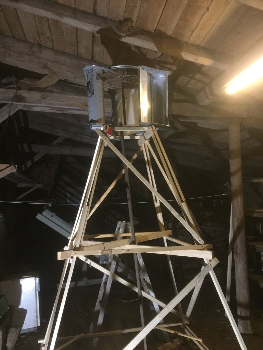 solarpunks_bln's tweet photo. windturbine (~80-90% recycled) building at kuckucksmühle - last weekend. having a good time building, discussing and learning from each other. 

beginning next year we'll do the electrical part. looking so forward to it

#lowtech #recycle #verticalAxisWindturbine https://t.co/3HorgQ903x