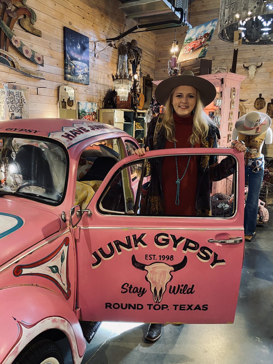 Hopebrewer13's tweet photo. 👑JUNK GYPSY👑 https://t.co/sWLcDTUGG4