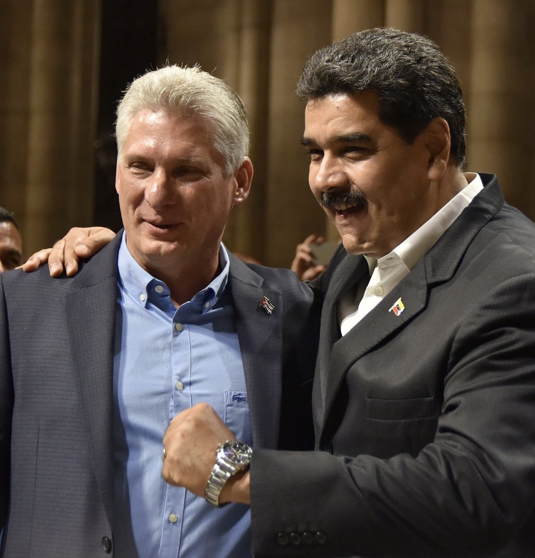 DiazCanelB's tweet photo. Hay motivos para celebrar la vida y la obra, querido hermano, @NicolasMaduro. Feliz cumpleaños en tu #Venezuela amada, que va venciendo todas las batallas. #CubaVive https://t.co/ZF5cTfspwt