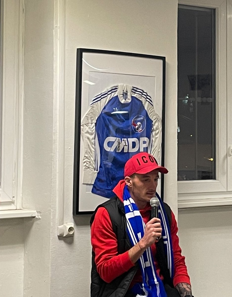 Guigues_2point0's tweet photo. Debrief avec #dimdim Au 1906 @fsrcs #livercs https://t.co/mS2FJxXTAJ