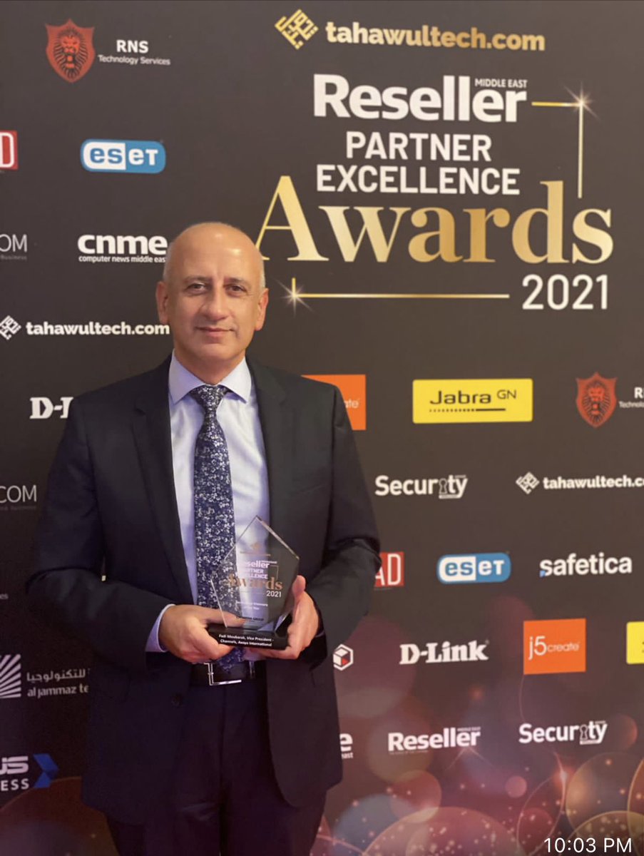 Big night for big personalities! Congratulations to <a href="/FadiMoubarak_AV/">Fadi Moubarak</a> ‘Technology Visionary of the Year’ <a href="/Sari_Baki/">Sari Baki</a> <a href="/iman_ghorayeb/">Iman</a> <a href="/techPRtom/">Tom - توم باي</a> #Avayavisionary