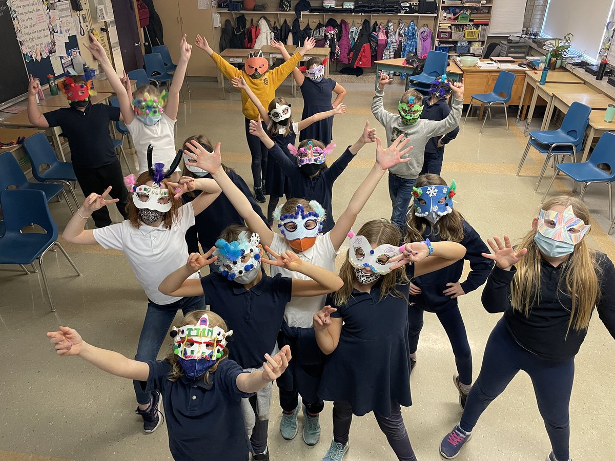 ms_ervick's tweet photo. Gr.4s had so much fun participating in the @carouselplayers mask workshop today! Check out these awesome masks they created 🎭👏🏼 @StAnnStallions https://t.co/DKLfhyGNwB