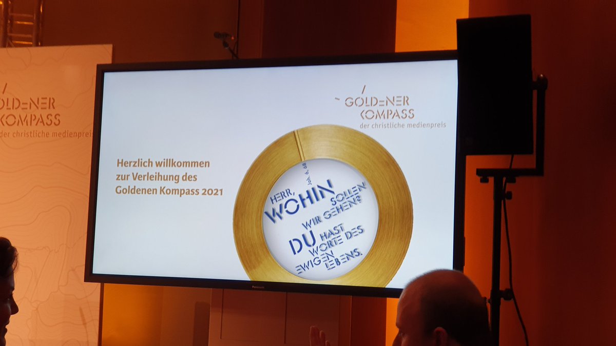 Die Christliche Medieninitiative Pro verleiht heute Abend den "Goldenen Kompass 2021" für christliche Themen in den Medien.