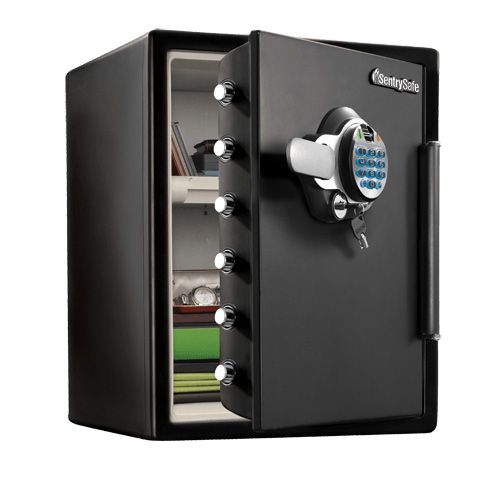MasterLockUS's tweet photo. Its dual fingerprint, digital keypad entry, solid steel construction and pry-resistant hinge bar make the SFW205BWC a perfect solution for storing valuable documents while on holiday travel.
Get yours at: https://t.co/nQHP4xqg1h
#SentrySafe #FireSafes #FirePrevention https://t.co/7efzkQyAay