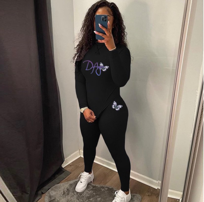 demiazure's tweet photo. โOne of Oneโ sets available in black. Sizes Small-2X! Medium is SOLD OUT. We also have grey in XL. Shop https://t.co/cu4OAD7UIe ๐ฆ
#BlackOwnedBusiness #Demiazure #SmallBusiness #Shopdemiazure https://t.co/wB8J9OVM2p