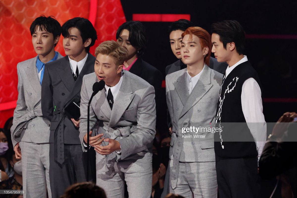 only7_withyouu's tweet photo. Bts continúa rompiendo records y los grammys continúan perdiendo relevancia - FORBES #butterSOTY https://t.co/UYm3Gtcd4i