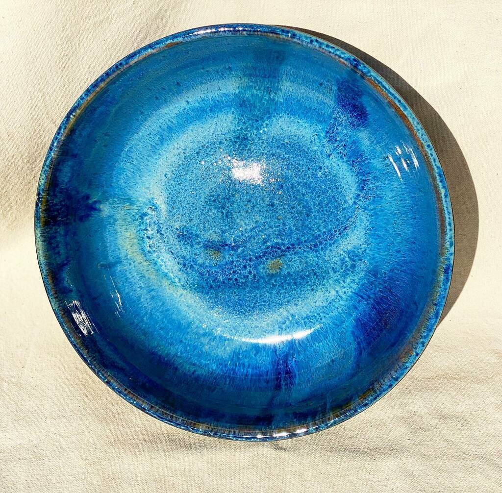 thebrickstudio_'s tweet photo. Business in the front → party in the back!
Lovely bowl by Rose Armas!
Our gallery is still open each weekend from 11-4!!!
•
•
•
•
•
•
•
#handthrown #handmade #wheelthrown #wheelthrownpottery #wheelthrownceramics #longislandevents #longislandart #… https://t.co/EaqAMux8LR https://t.co/GfQ9Io0MqJ