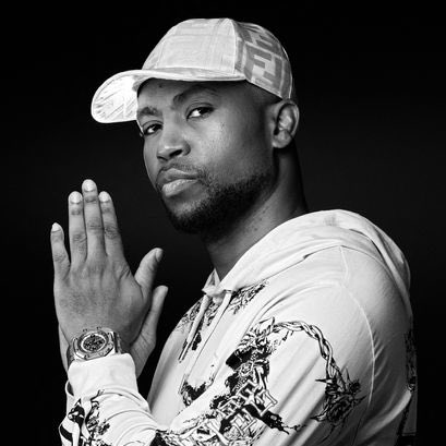 midiminuit__'s tweet image. 🚨 ROHFF x JUL ! 

« Legend ». 

📆 Vendredi