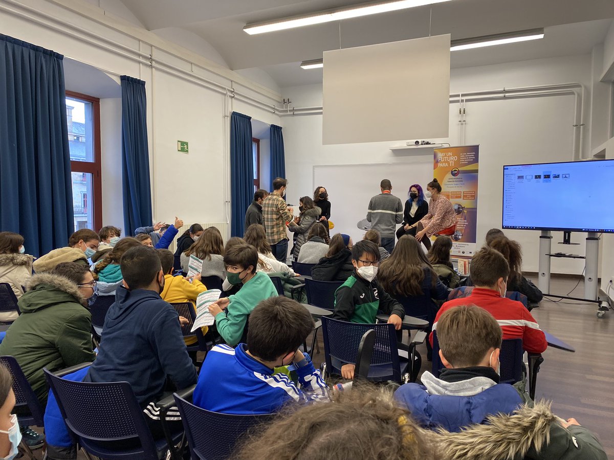 Cominsteacher tweet media