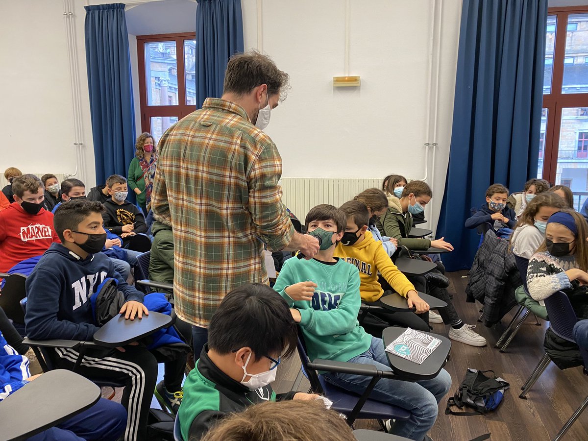 Cominsteacher tweet media