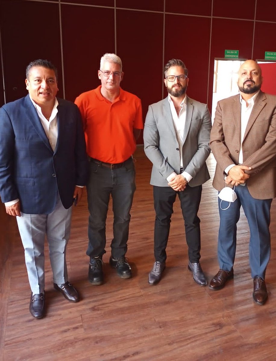 JavierPorrasV's tweet photo. El sector Empresarial unido, fortalece la economía del estado #Morelos @a_sanchezpuron @ivanelicor @Luis_RodriguezJ @adiemsp @CCE_MORELOS @CANACINTRA_MOR https://t.co/jRiZj41YZE