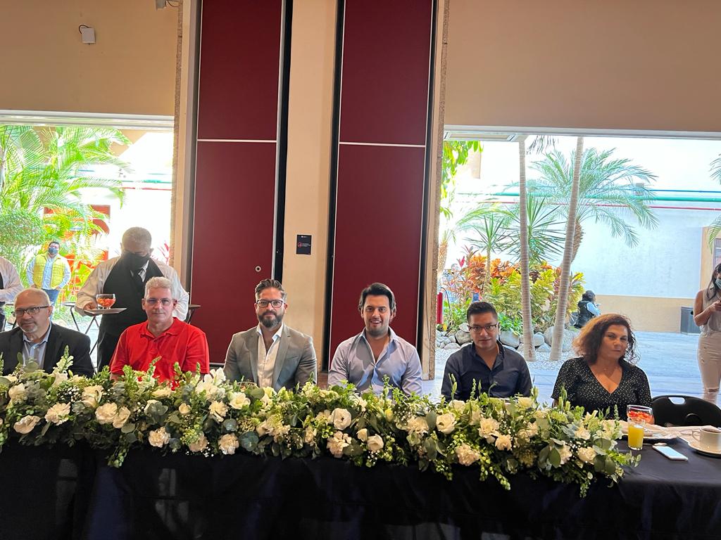 JavierPorrasV's tweet photo. El sector Empresarial unido, fortalece la economía del estado #Morelos @a_sanchezpuron @ivanelicor @Luis_RodriguezJ @adiemsp @CCE_MORELOS @CANACINTRA_MOR https://t.co/jRiZj41YZE