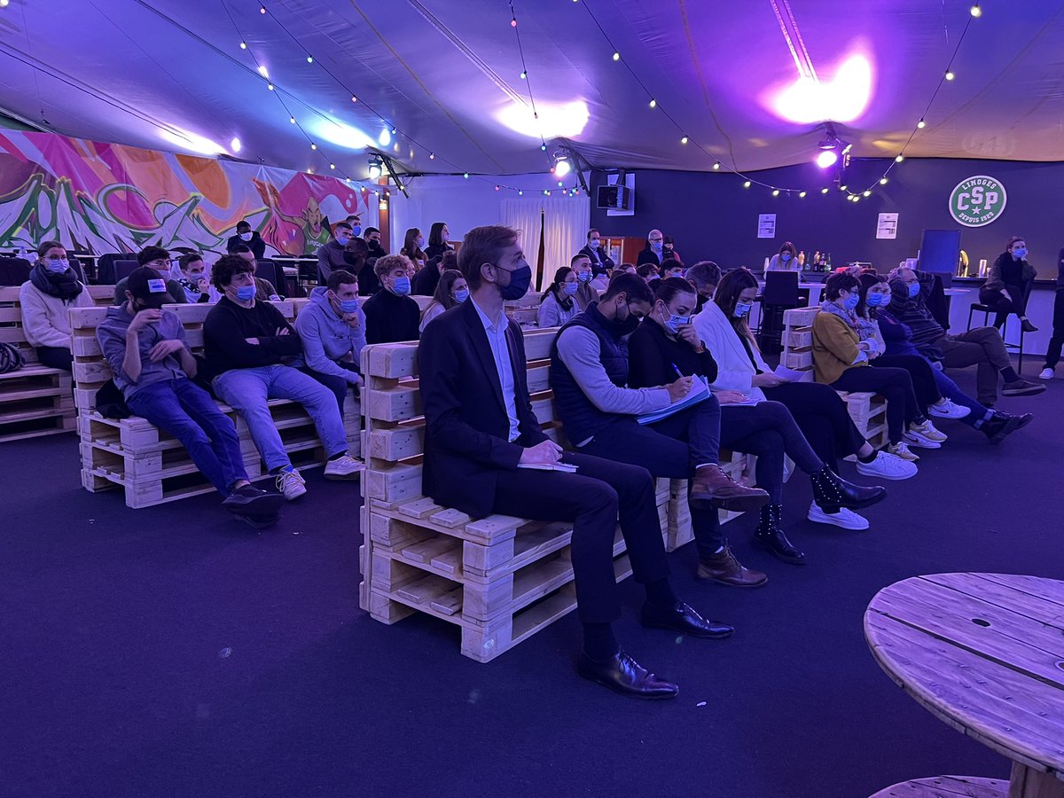 limogescsp's tweet photo. 🏆 Challenge J’innoveenvrai 
En partenariat avec l’Association Limousiné des Challenges, les étudiants ont pu plancher sur la problématique du club qui était : « Comment rendre Beaublanc plus éco-citoyen et éco-responsable les soirs de match ? ». https://t.co/fKStb0lhbD