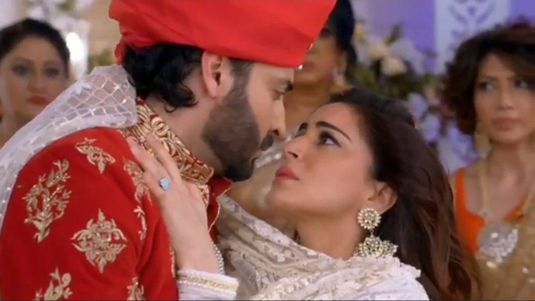 hourlypreeran's tweet photo. The seperation track &amp; the feels it gave us ✨

• #KundaliBhagya #Preeran • https://t.co/MFeGO12K70