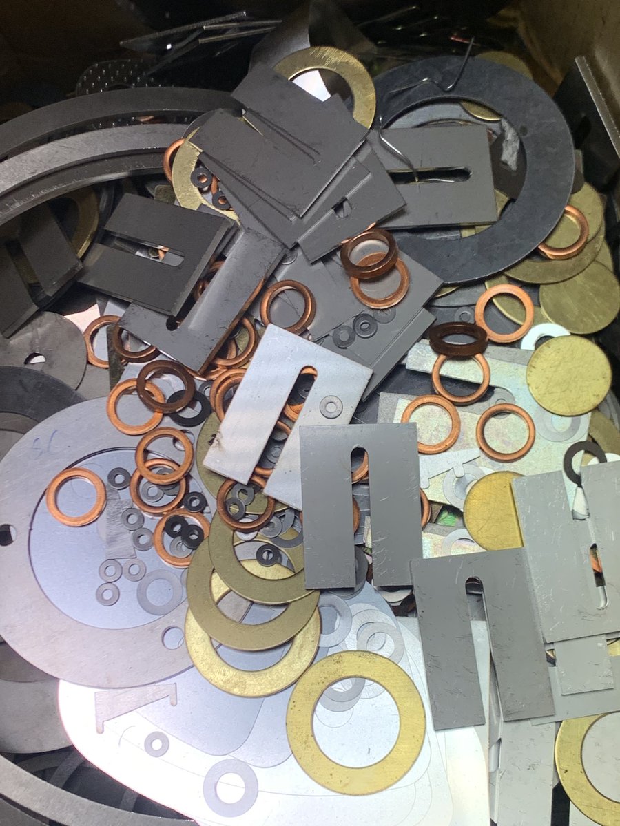 stephensgaskets's tweet photo. Having a clear out of scrap parts and 1st offs - a few examples of some items we make #manufacturing #engineering #slottedshims #brasswashers #copperwashers https://t.co/1a0Bmciv15