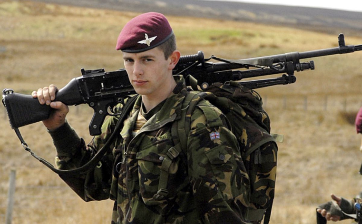 TheParachuteReg's tweet photo. Joe Whittaker @2PARA_HQ and @4PARAREG 
#EveryManAnEmperor 

https://t.co/lS5BiA1TWW https://t.co/8kyeNDzeUD
