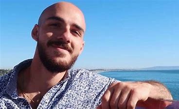 MorganWolfeNews's tweet photo. #BREAKING Brian Laundrie's manner of death is ruled a gunshot wound to the head. Authorities say the cause of death is suicide. 

#gabbypetito #findgabby #findbrian https://t.co/Pd301i9j1e