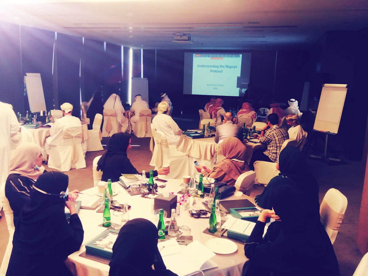 altarjumanglob's tweet photo. ورشة العمل الخليجية الثانية لإعداد نظام وطني للتبادل العادل و المنصف للموارد الوراثية. الترجمة الفورية تحت رعاية الترجمان العالمية للترجمة القانونية. #ea_oman
#altarjuman #translation #يوسف_الهوتي https://t.co/UXmMcFfuJu