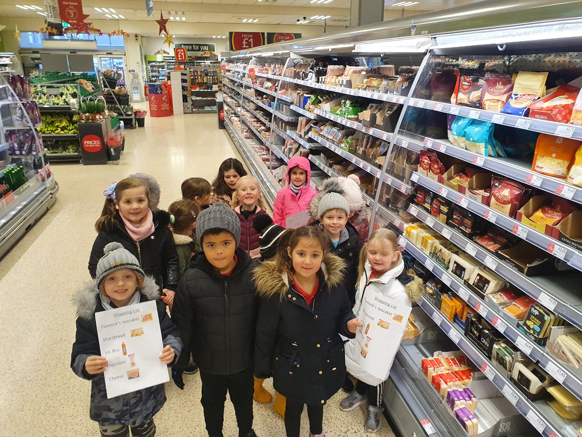 ShottsStPats's tweet photo. A trip to the Co-op for p2/1 to get shopping for our St Andrews day party. We learned more about money and different ways to pay for things #applyinglearning https://t.co/Hbz87gZ03v