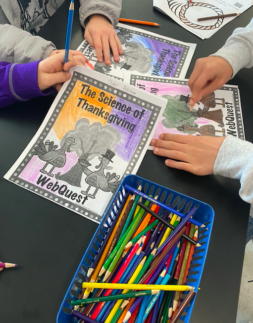 maggiemmorse's tweet photo. Thanksgiving hit our classroom today! Chem students had to balance equations to figure out a secret message 🦃 &amp; middle schoolers spent today learning about Tryptophan, how cranberries are harvested, the life cycle of a pumpkin, etc. #goodhueschool #thanksgivingscience https://t.co/aj8RDqFffS