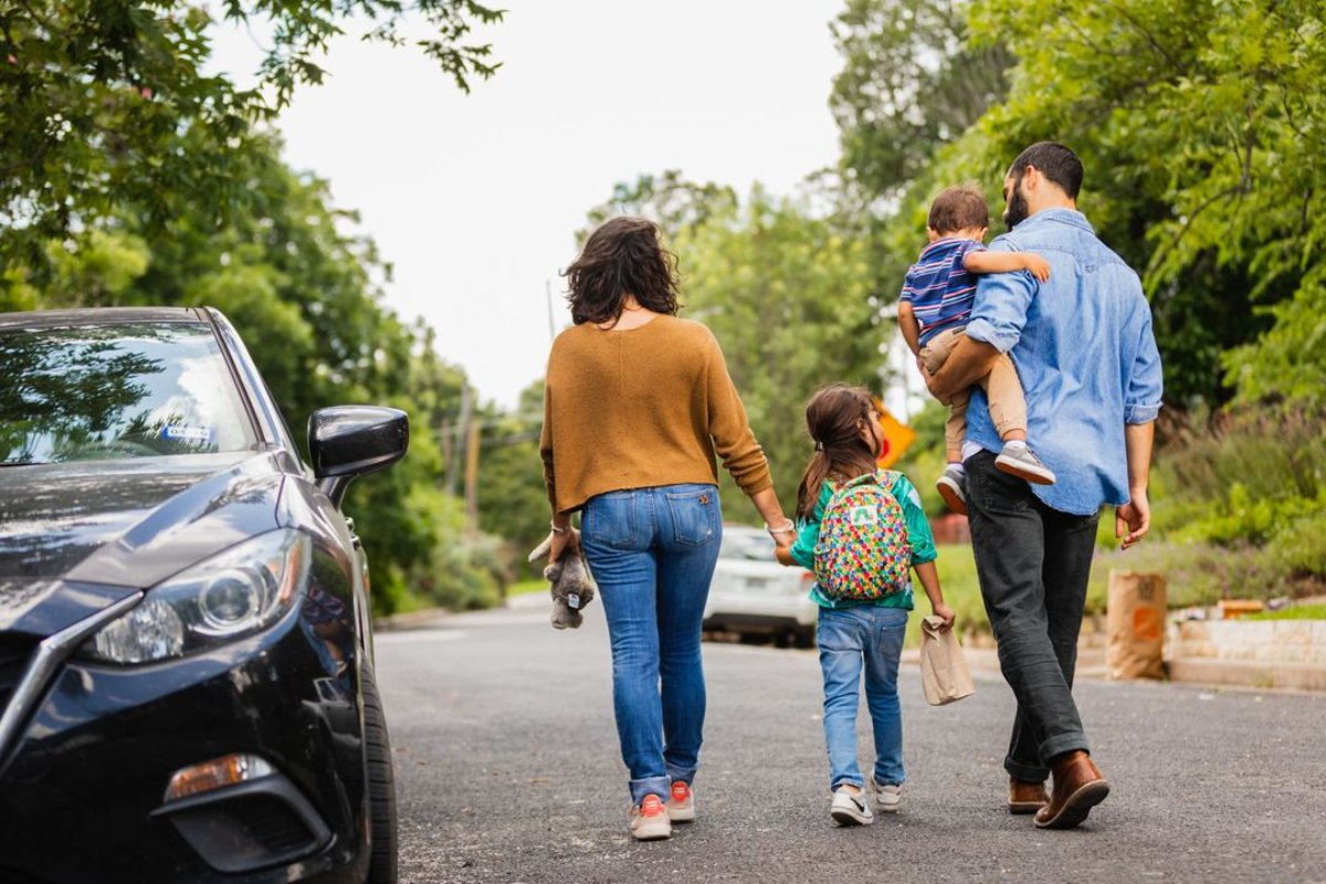 ProspectAutoNY's tweet photo. Just a friendly reminder to make sure your car is ready for that road trip to see family this Thanksgiving by checking your oil, tire pressure, and battery. Drive safe, Bronx! https://t.co/u92S6VvIEf